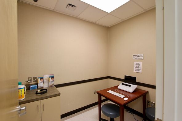 Class A Office/Medical : 2 Southern Point Pkwy, Hattiesburg, MS 39401